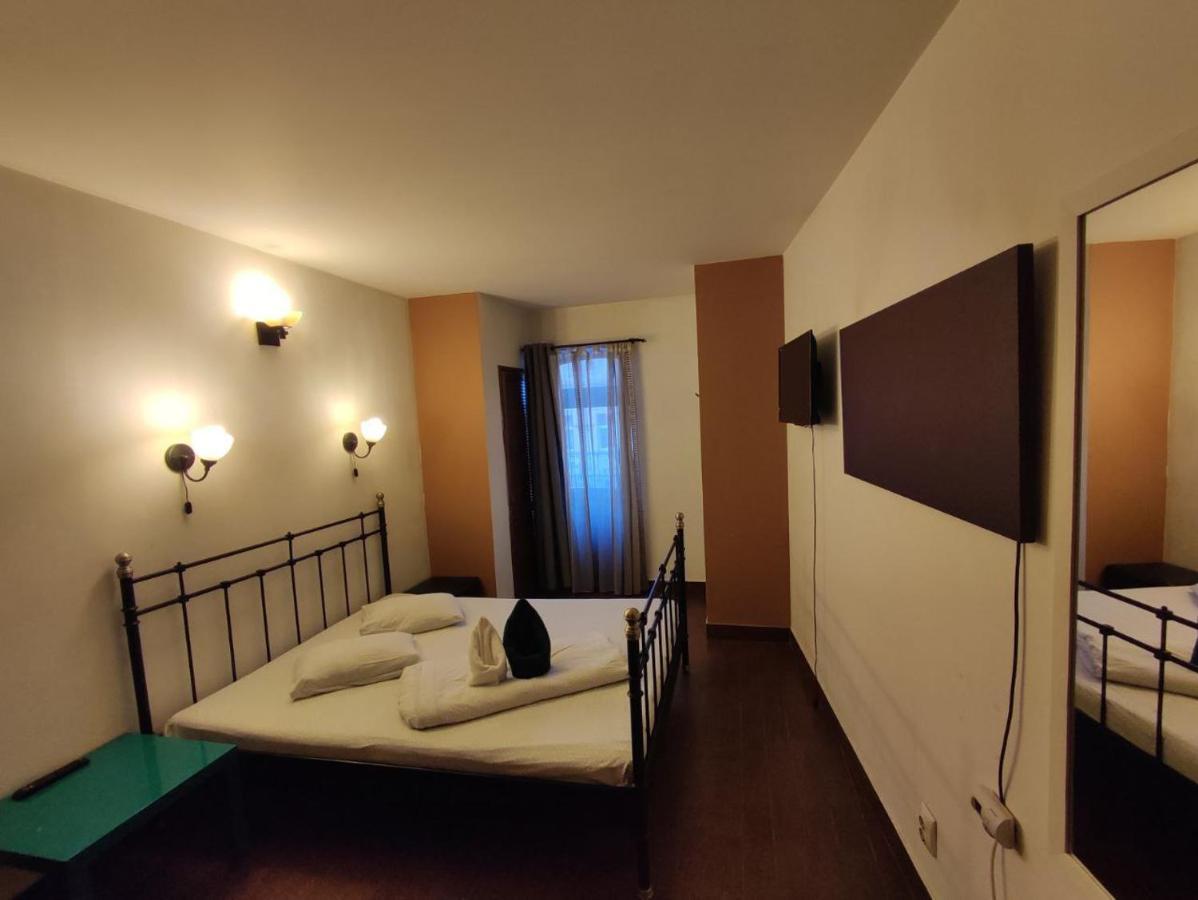 Hotel Scarlette Braszów Zewnętrze zdjęcie
